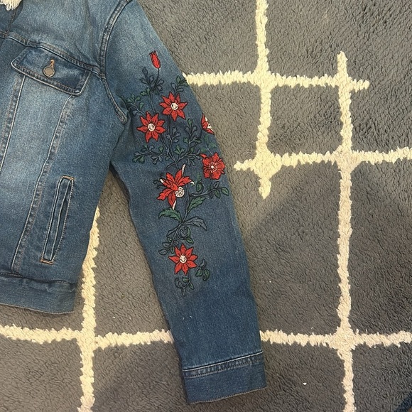 Denim Jacket with Floral Embroidery and Sherpa Lining - Picture 3 of 7